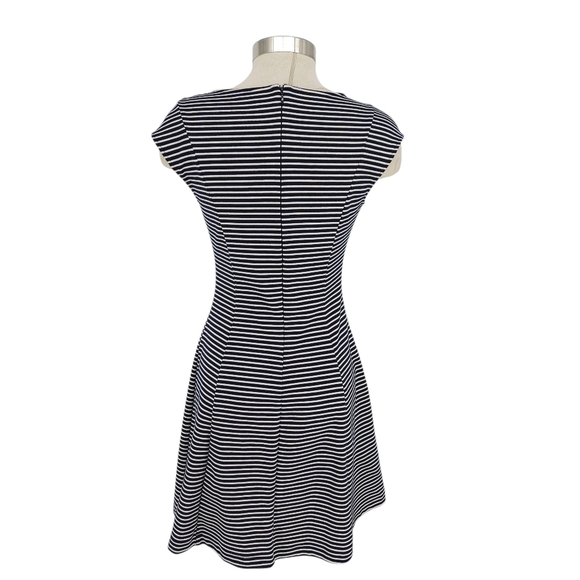 GAP Fit Flare Dress Navy Blue Stripe Cap Short Sleeve Zip Back A Line 4 - Picture 3 of 7
